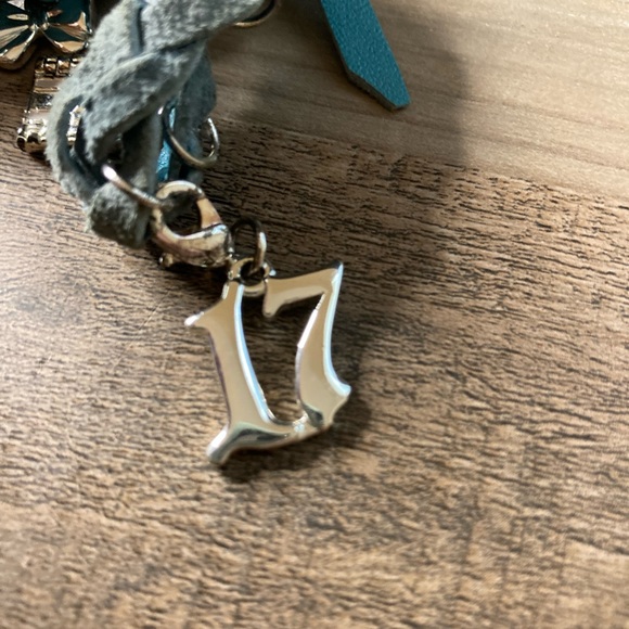 Kidada Disney Couture Princess Silver tone Charms Wrap Bracelet w Blue Leather - Picture 3 of 5